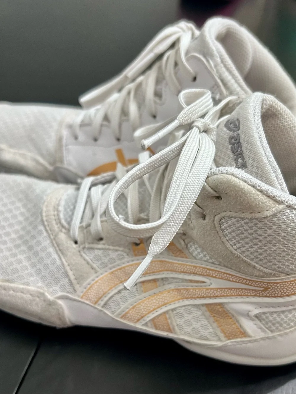 Asics White Wrestling Shoes Youth size 5